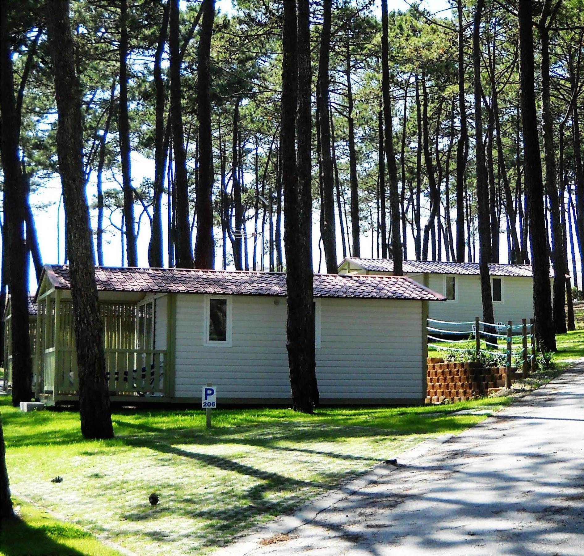 Orbitur Valado Bungalows Caravan Park Hotel Nazaré Exterior foto